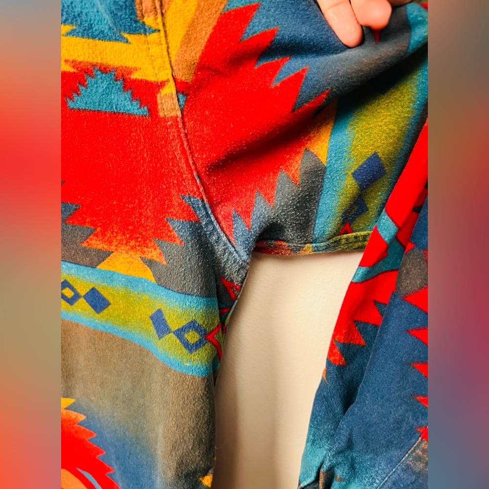 Vintage 90's Woolrich Southwestern Geometric Button-Down Shirt - Picture 9 of 12